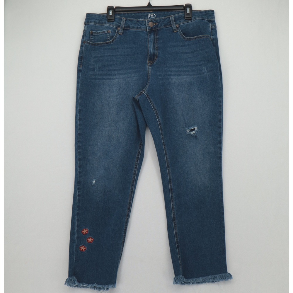 New Directions Size 16 Embroidered Floral Frayed Hem Straight Leg Jeans Cropped